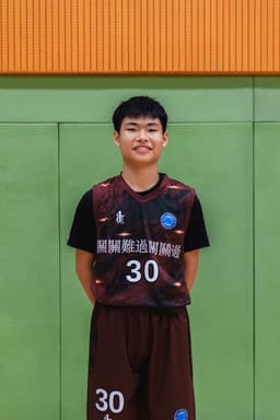 鄧梓軒 Antetokounmpo